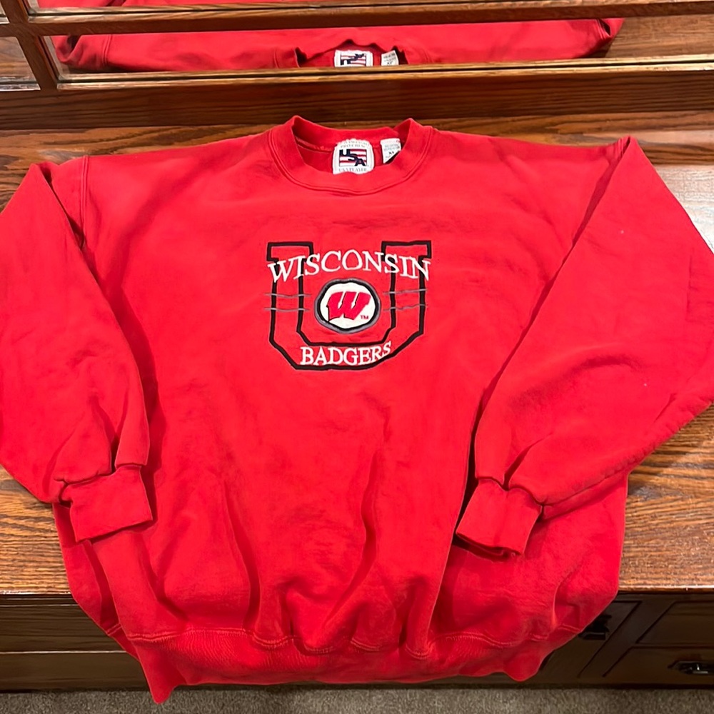 Vintage Wisconsin Badgers Crew Neck Sweatshirt